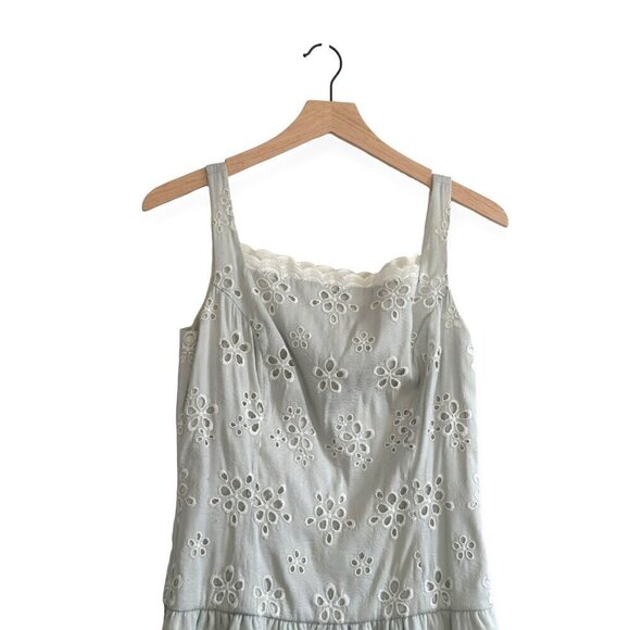 Bill Blass Silver Gray Eyelet Sleeveless Dress, Size 6 - Picture 7 of 16
